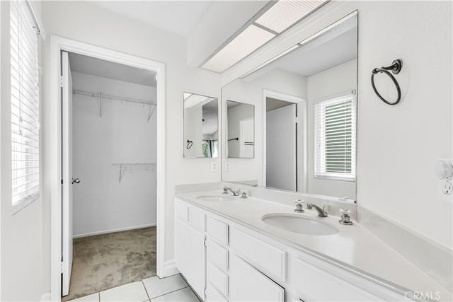 22 Rosewood, Aliso Viejo, CA 92656