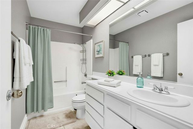 22 Rosewood, Aliso Viejo, CA 92656