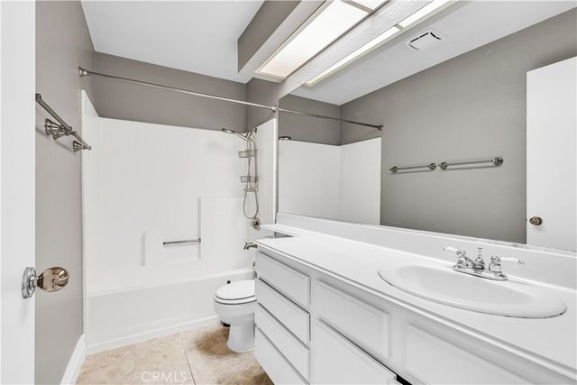 22 Rosewood, Aliso Viejo, CA 92656