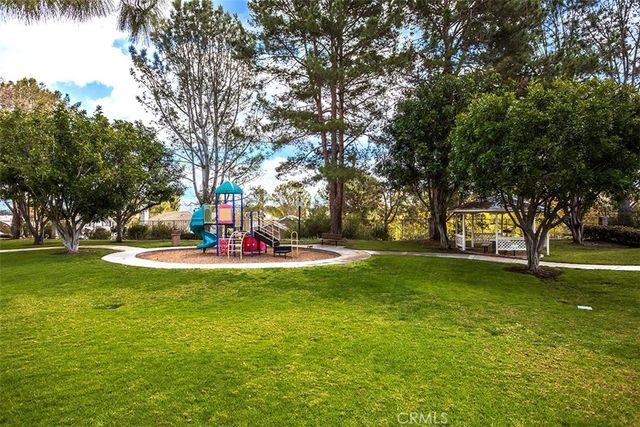22 Rosewood, Aliso Viejo, CA 92656