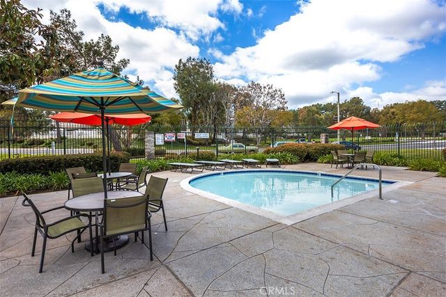 22 Rosewood, Aliso Viejo, CA 92656