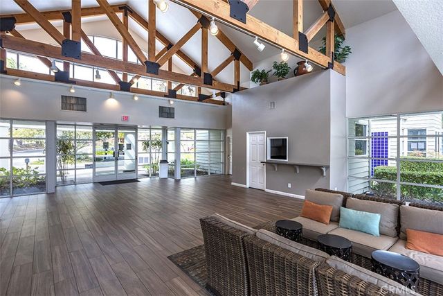 22 Rosewood, Aliso Viejo, CA 92656
