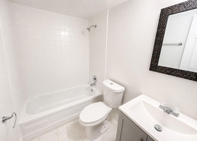 2751 L B MCLEOD ROAD C, Orlando, FL 32805