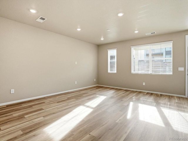 21244 E 65th Dr, Aurora, CO 80019