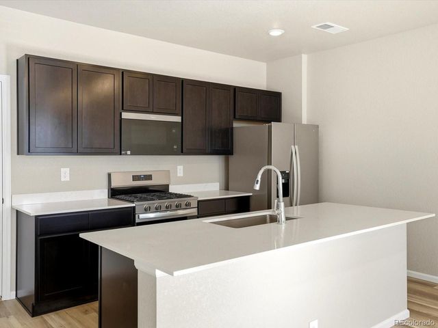 21244 E 65th Dr, Aurora, CO 80019