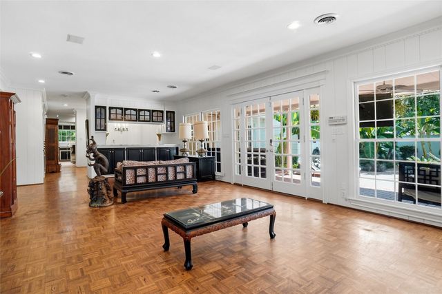 4106 Shady Valley Drive, Arlington, TX 76013