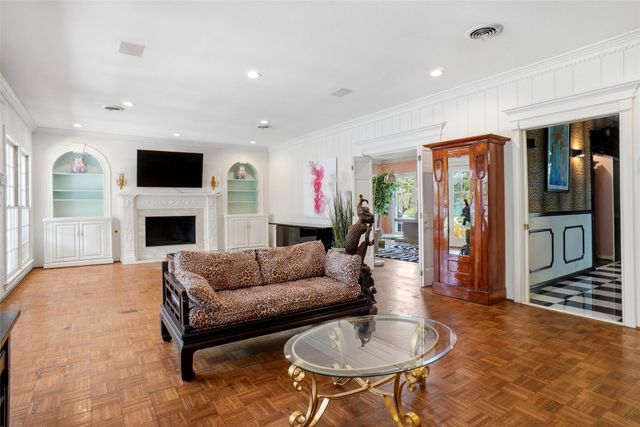 4106 Shady Valley Drive, Arlington, TX 76013