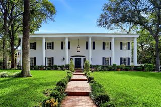 4106 Shady Valley Drive, Arlington, TX 76013
