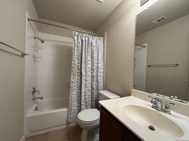2125 Hazelwood, New Braunfels, TX 78130