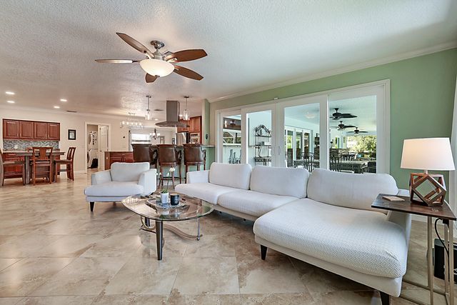 10356 SEAGRAPE Way, Palm Beach Gardens, FL 33418