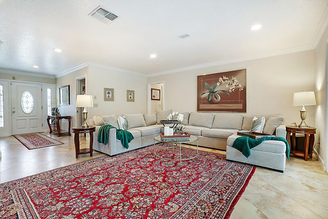10356 SEAGRAPE Way, Palm Beach Gardens, FL 33418