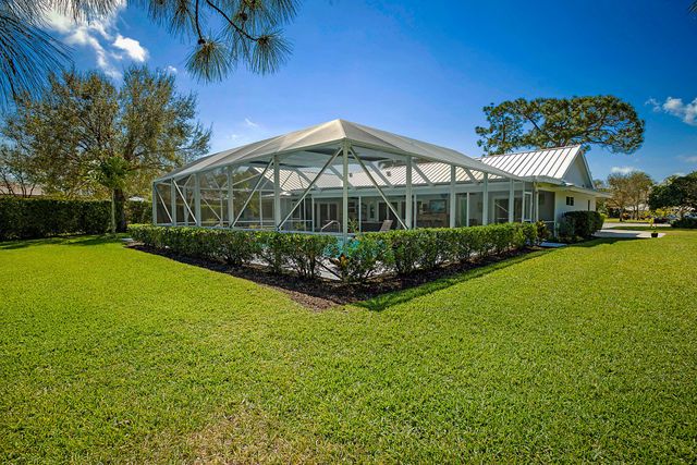 10356 SEAGRAPE Way, Palm Beach Gardens, FL 33418