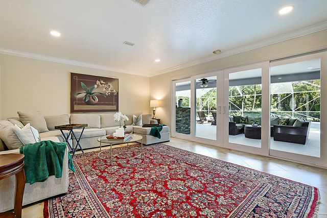 10356 SEAGRAPE Way, Palm Beach Gardens, FL 33418