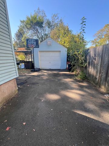 90 Carleton Street, Hamden, CT 06517