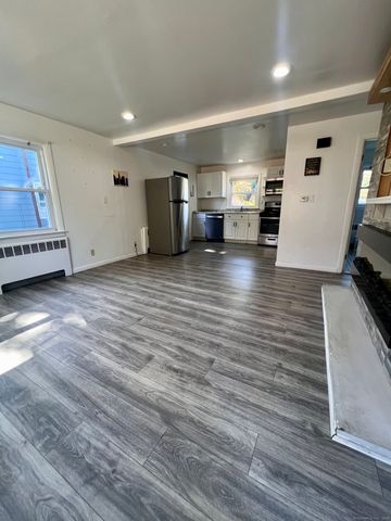 90 Carleton Street, Hamden, CT 06517