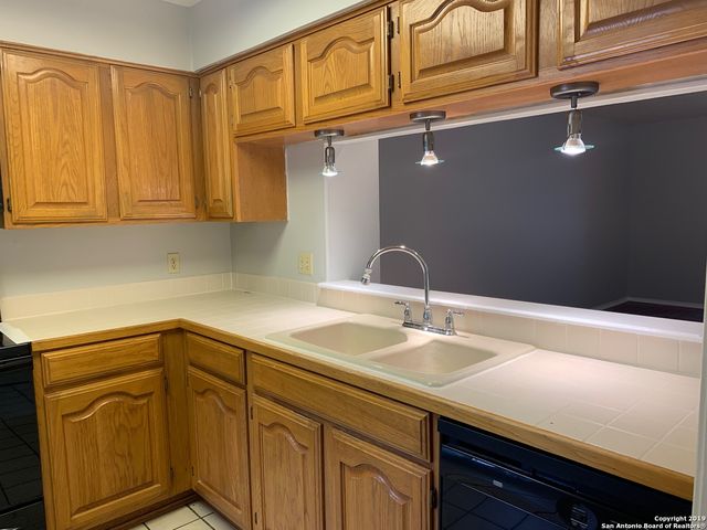 7930 Roanoke Run Apt 904, San Antonio, TX 78240