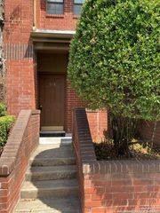 7930 Roanoke Run Apt 904, San Antonio, TX 78240