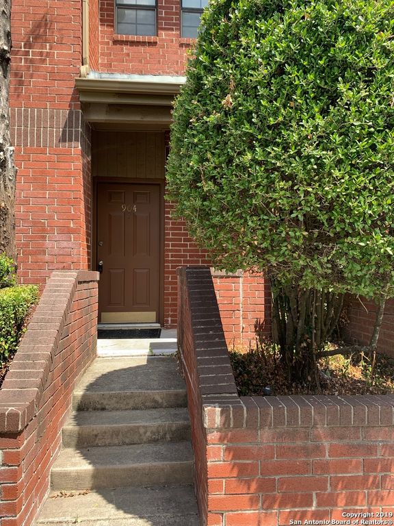 7930 Roanoke Run Apt 904, San Antonio, TX 78240