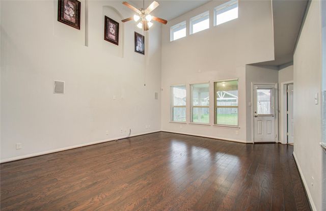 318 Bolton Drive, Westwood, TX 77573