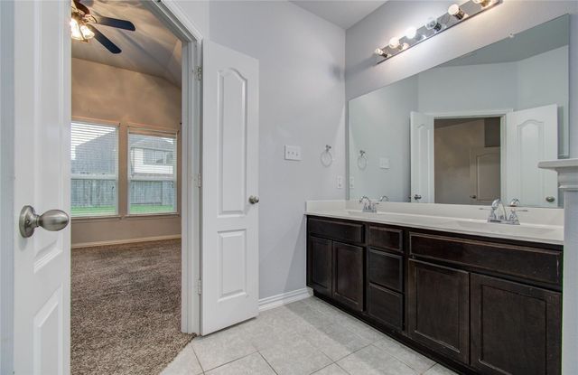 318 Bolton Drive, Westwood, TX 77573