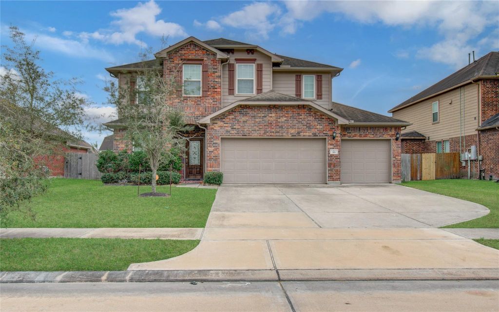 318 Bolton Drive, Westwood, TX 77573