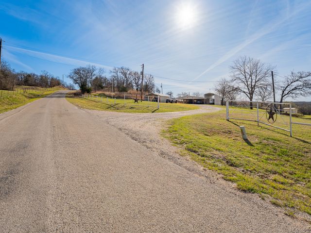 1857 Old Bonita Road, Nocona, TX 76255