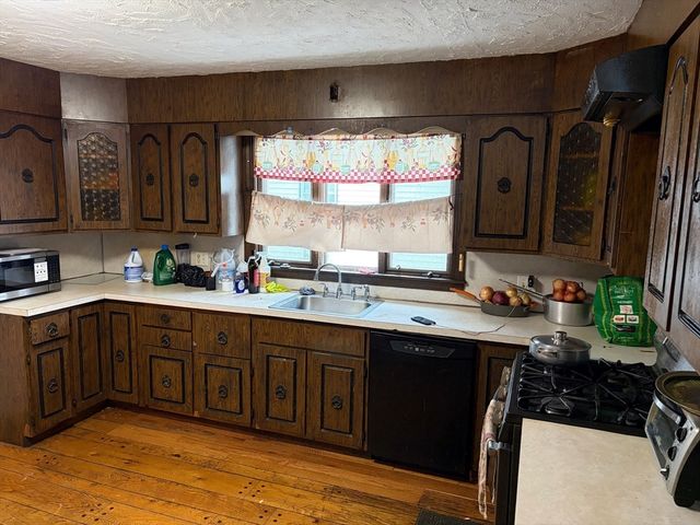 28 Vernal Street, Everett, MA 02149