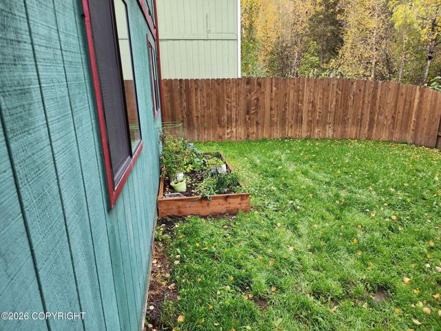 17660 Beaujolais Drive, Eagle River, AK 99577