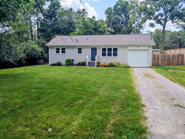 940 Colfax Dr, Nashville, TN 37214
