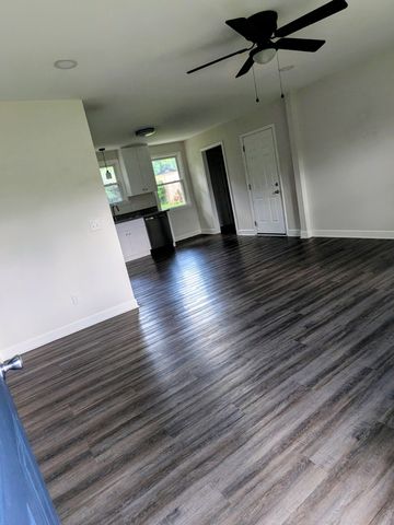 940 Colfax Dr, Nashville, TN 37214