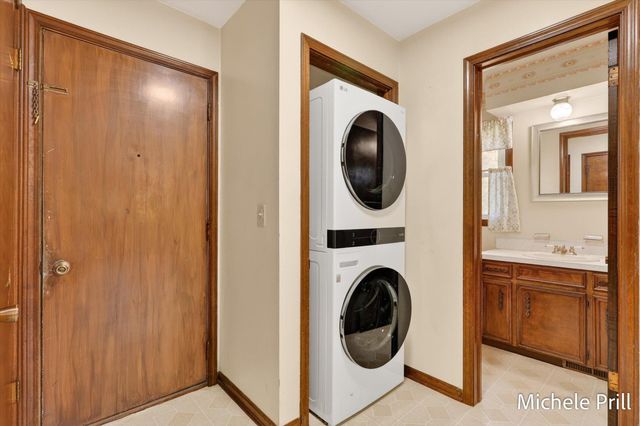 937 Bruce Drive, Yankee Springs Twp, MI 49333