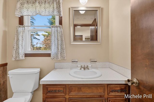 937 Bruce Drive, Yankee Springs Twp, MI 49333