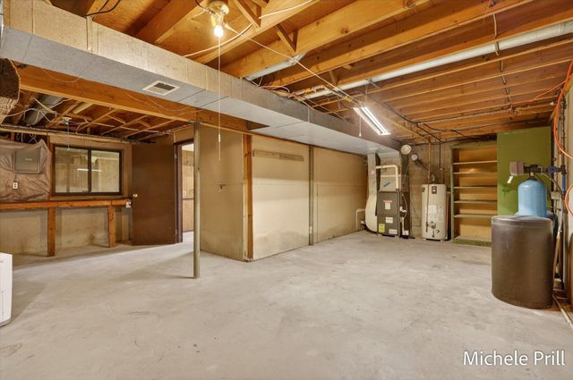 937 Bruce Drive, Yankee Springs Twp, MI 49333