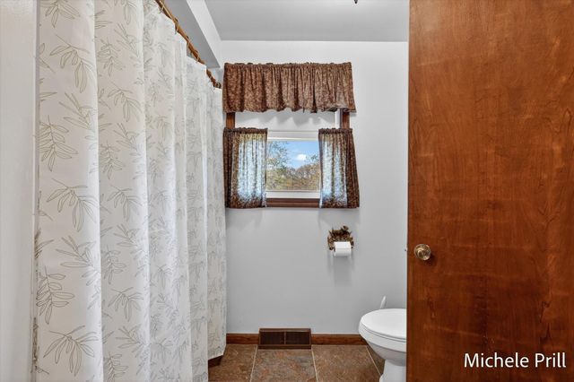 937 Bruce Drive, Yankee Springs Twp, MI 49333