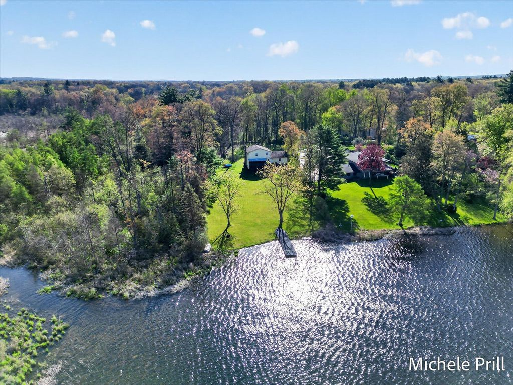 937 Bruce Drive, Yankee Springs Twp, MI 49333