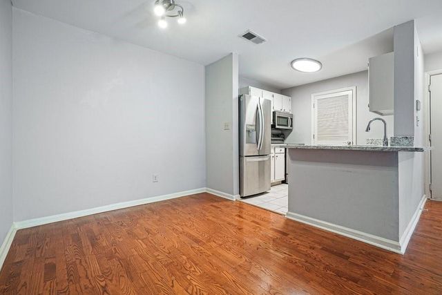 305 Granville Court, Atlanta, GA 30328