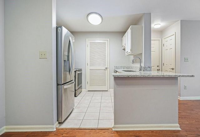 305 Granville Court, Atlanta, GA 30328