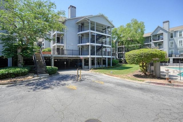305 Granville Court, Atlanta, GA 30328