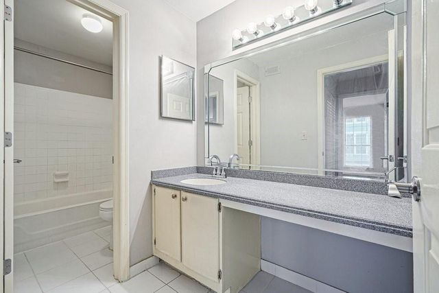 305 Granville Court, Atlanta, GA 30328