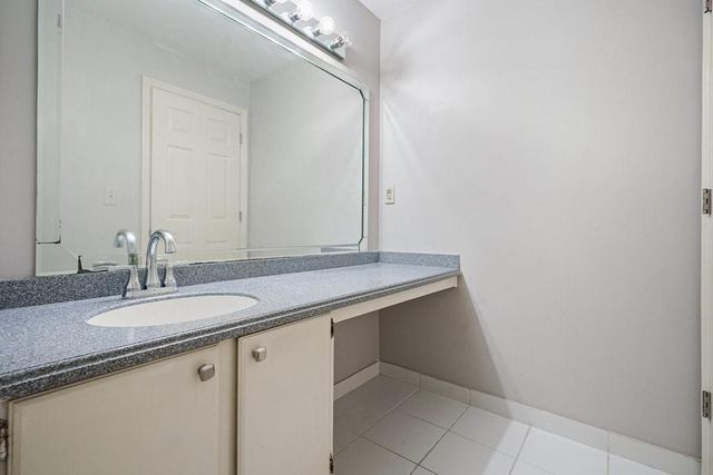 305 Granville Court, Atlanta, GA 30328