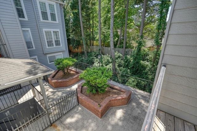 305 Granville Court, Atlanta, GA 30328