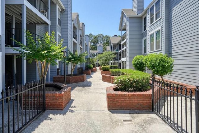 305 Granville Court, Atlanta, GA 30328