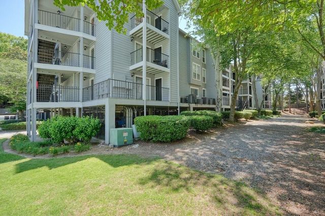 305 Granville Court, Atlanta, GA 30328
