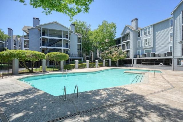 305 Granville Court, Atlanta, GA 30328