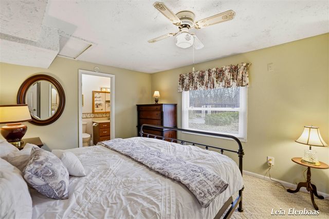 4612 13 Mile Road, Rockford, MI 49341