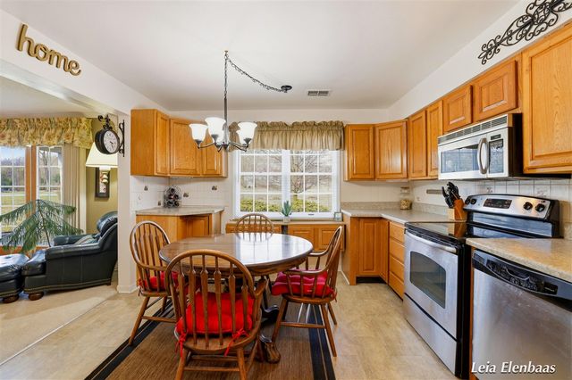 4612 13 Mile Road, Rockford, MI 49341