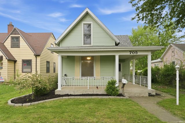 705 Riverside Avenue, Fort Wayne, IN 46805