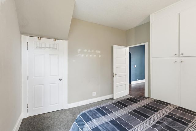 705 Riverside Avenue, Fort Wayne, IN 46805