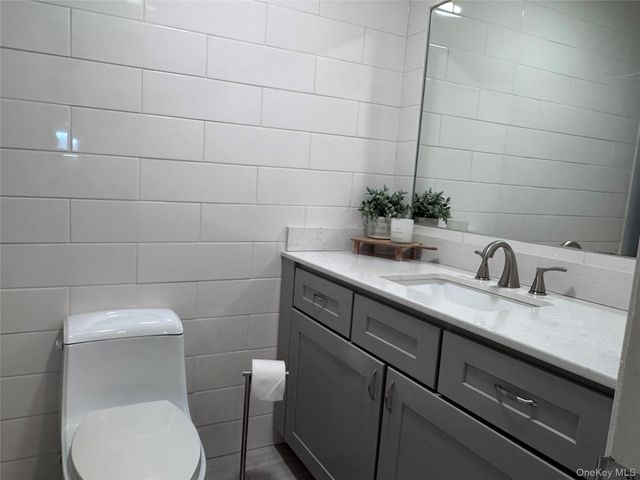206 Country Club Lane, Pomona, NY 10970