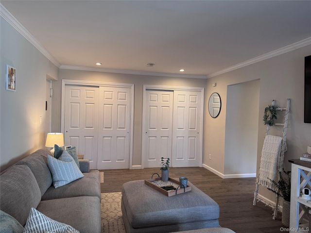 206 Country Club Lane, Pomona, NY 10970